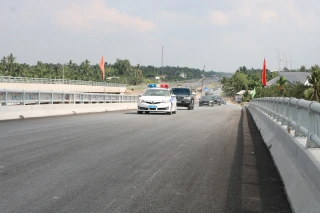 Tập trung hoàn thiện hạ tầng giao thông của tỉnh