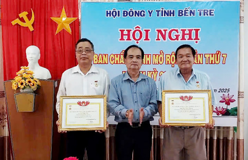Hội Đông y tỉnh tích cực hoạt động khám, chữa bệnh và an sinh xã hội