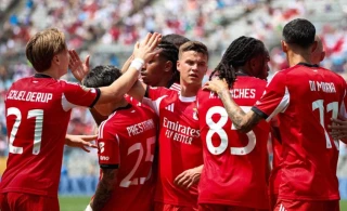 Benfica giành ngôi đầu bảng C Club World Cup