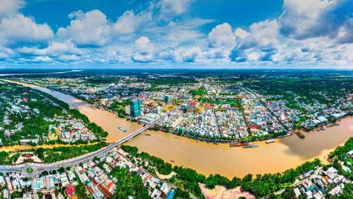Công bố các nghị quyết, quyết định về sáp nhập đơn vị hành chính, thành lập tổ chức đảng