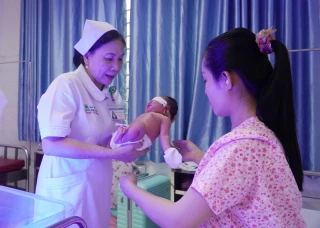 Kiểm soát tỷ số giới tính khi sinh hướng đến phát triển dân số bền vững